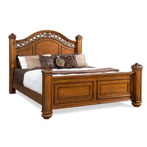 lot 102 image: Picket House Furnishings, Barrow Oak King Poster Bed, BQ600KB. Some Slight Scratches.