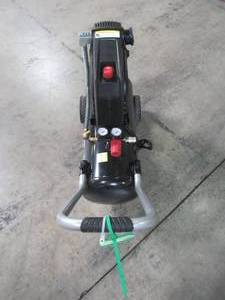 lot 13 image: Husky 8G 150 PSI Hotdog Air Compressor 0300816