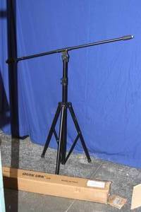 lot 67 image: Quik Lok Height Adjustable Studio Microphone Boom Stand with Tripod Base System