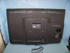 lot 12 image: Toshiba 40 1080p HD Flatscreen LCD TV  Television  Monitor  Display