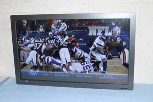 lot 31 image: Commercial  Industrial Grade 1080p HD 46 NEC P462 169 Professional Monitor  Display  Television