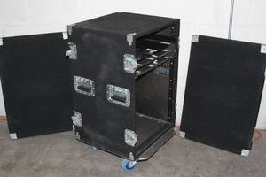lot 108 image: Grundorf Professional Carpet Series Rolling Equipment Rack with Removeable Front & Rear