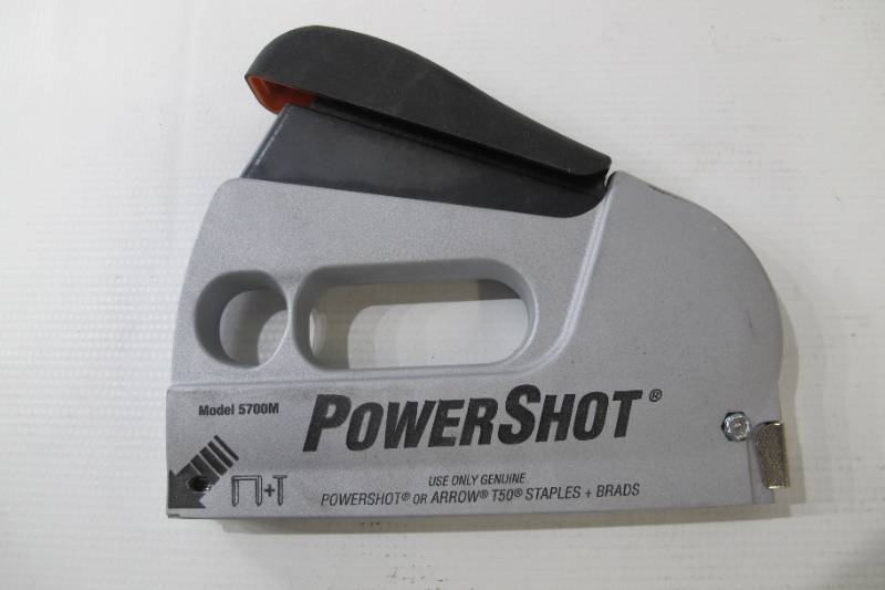 lot 104 image: Arrow PowerShot 5700 Forward Action Staple Gun