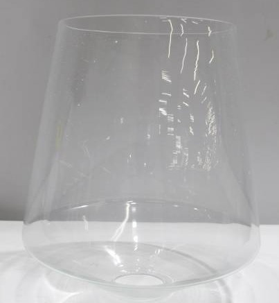 lot 138 image: Clear Glass Mini Pendant Shade