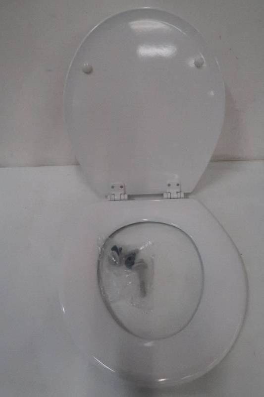 lot 96 image: BEMIS Lift-Off Round Closed Front Toilet Seat in Cotton White 500EC 390