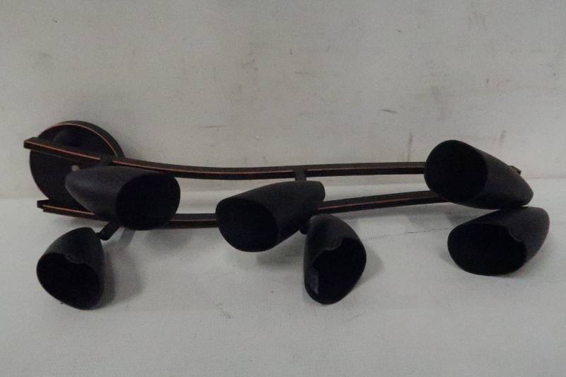 lot 93 image: Globe Electric Grayson 4.4 ft. 6-Light Oil Rubbed Bronze Halogen Track Lighting Kit 59376