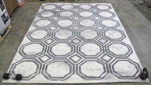 lot 437 image: Carmel Indoor Outdoor 7 Ft 6 In x 10 Ft Beige Patterned Area Rug