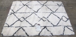 lot 440 image: Project 62 5x7 Annenberg Area Rug Black White Shag