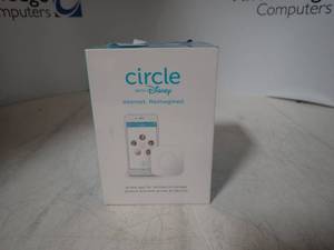 lot 18 image: Circle with Disney, New in box
