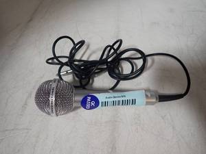 lot 55 image: Microphone  very little aesthetic damage  working condition