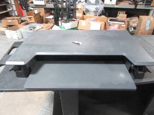 lot 42 image: Ergotron&nbspWorkFit-TL&nbspsitstand desktop workstation