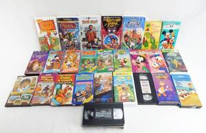 lot 55 image: Lot of 25 Vintage VHS Movies Mainly Family and Kid Friendly Movies