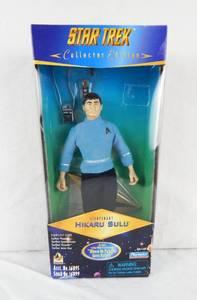 lot 45 image: Vintage 1996 Playmates Star Trek Collector Edition Hikaru Sulu Action Figure