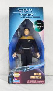 lot 46 image: Vintage 1997 Playmates Star Trek Collector Series Edition Ensign Harry Kim Action Figure