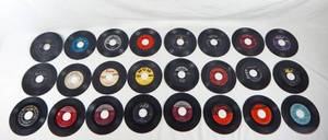 lot 104 image: Lot of 24 Assorted Vintage 1950s Rock and Roll and Pop 45 Records