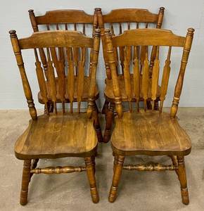 Lot of 4 Solid Oak Kitchen Table Chairs