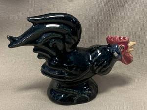 North Dakota Rosemeade Pottery Black Rooster