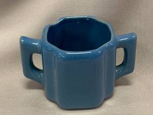 North Dakota Rosemeade Pottery Blue Sugar