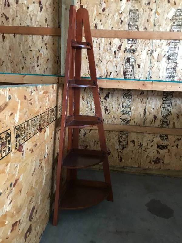 lot 15 image: 6 ft Wood Corner Shelf