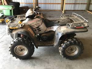 lot 7 image: 2003 Polaris Sportsman 700
