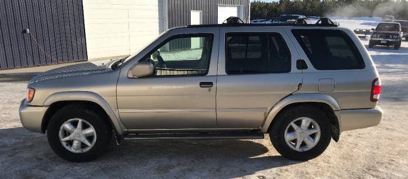 2001 Nissan Pathfinder LE 4x4