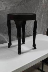 lot 1407 image: Metal Hopedale End Table 13Dx17H IMAR-129