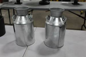 lot 1538 image: Lot of (2) Metal Half Gallon Milk Jug  5-12Dx10H