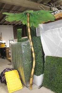 lot 1485 image: Dr. Suess Style Faux Tree 5Dx9H