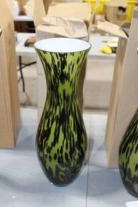 lot 1575 image: Table Vase GreenBlack 7Dx20H (in box)