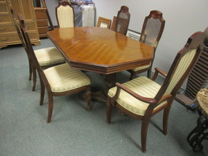 DINING TABLE AND 6 CHAIRS