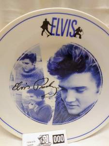 Autographed Elvis Decorative Plate
