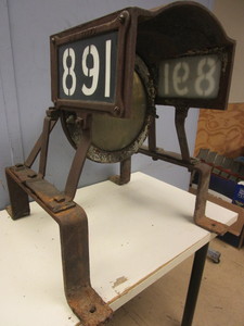 lot 501 image: VINTAGE GREAT NORTHERN STEAM LOCOMOTIVE #891 HEADLAMP