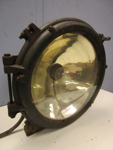 lot 502 image: VINTAGE PYLE-NATIONAL COMPANY STEAM LOCOMOTIVE HEADLAMP