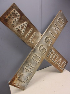 lot 504 image: VINTAGE RAILROAD CROSSING SIGN