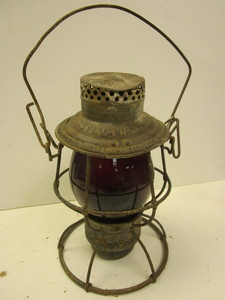 lot 513 image: VINTAGE ADLAKE RELIABLE PENNSYLVANIA LINES RAILROAD LANTERN, W BRANDED RED GLASS