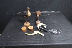 HOME DECOR WOODEN FIGURINES