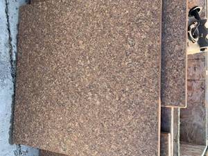 lot 82 image: 4 Table Tops & 1 High Top Metal Table Base