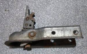 2 Ball, 3500 LB. Capacity, 500 LB Tongue Weight Trailer Hitch