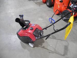 Power Clear 518 ZE 18 in. Single-Stage Gas Snow Blower by Toro