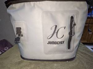 lot 120 image: Jumo Cyly 30 Can Soft Side Cooler Bag