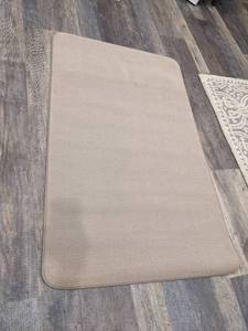 lot 163 image: Rubber Backed Entryway Mat