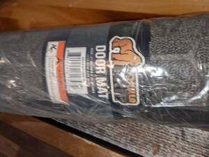 lot 160 image: Gorilla Grip Door Mat