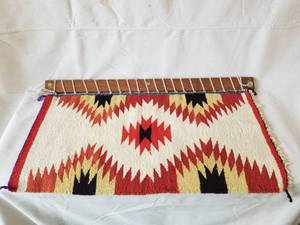 lot 24 image: Authentic Vintage Navaho Rug