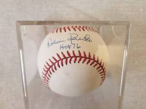 lot 36 image: Autographed Hall of Fame Baseball Robin Roberts