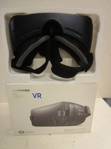 SAMSUNG GEAR VR VIRTUAL REALITY HEADSET, POWERED BY OCULUS