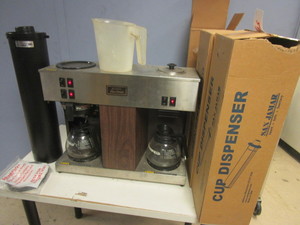BUNN POUR-OMATIC COFFEE MAKER, SAN JAMAR EZ-FIT CUP DISPENSERS