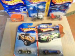 Lot of 5 Hot Wheels Collectors Val...