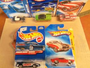Lot of 5 Hot Wheels Collectors Val...