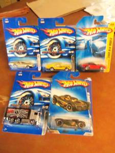 Lot of 5 Hot Wheels Collectors Val...