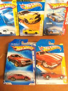 Lot of 5 Hot Wheels Collectors Val...